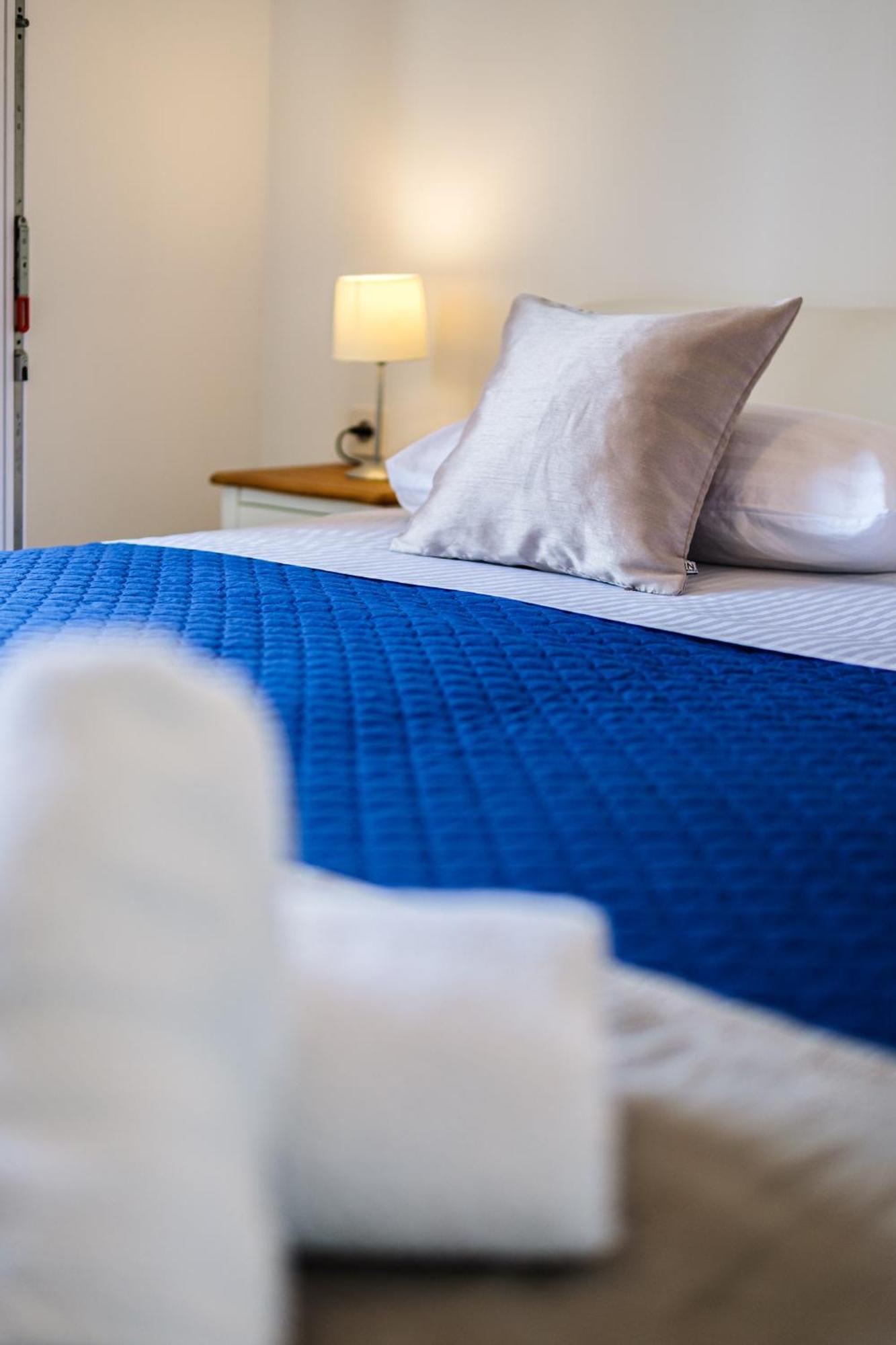 Rooms Anna Milna  Eksteriør billede